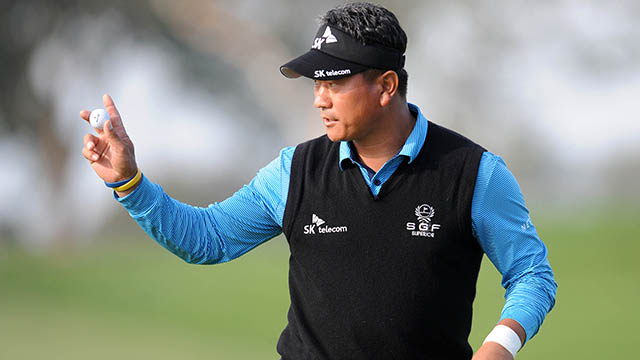 Choi, Woodland share lead at Torrey Pines
